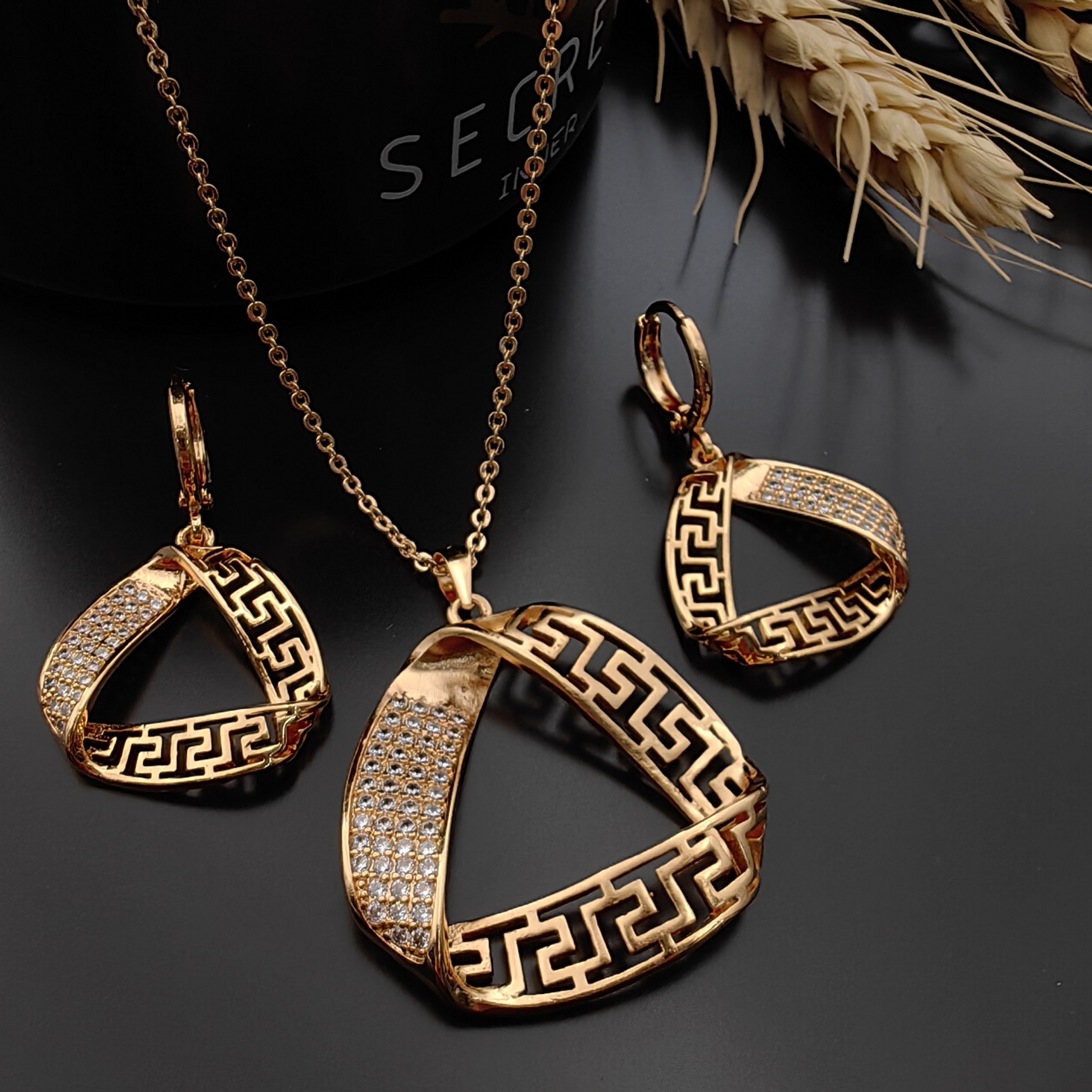 نیم ست زنانه با زنجیر برند ysx نیم ست زنانه طرح ورساچه